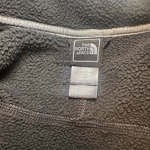 The North Face Boys Black and Gray Jacket Size Large - Picture 5 of 5